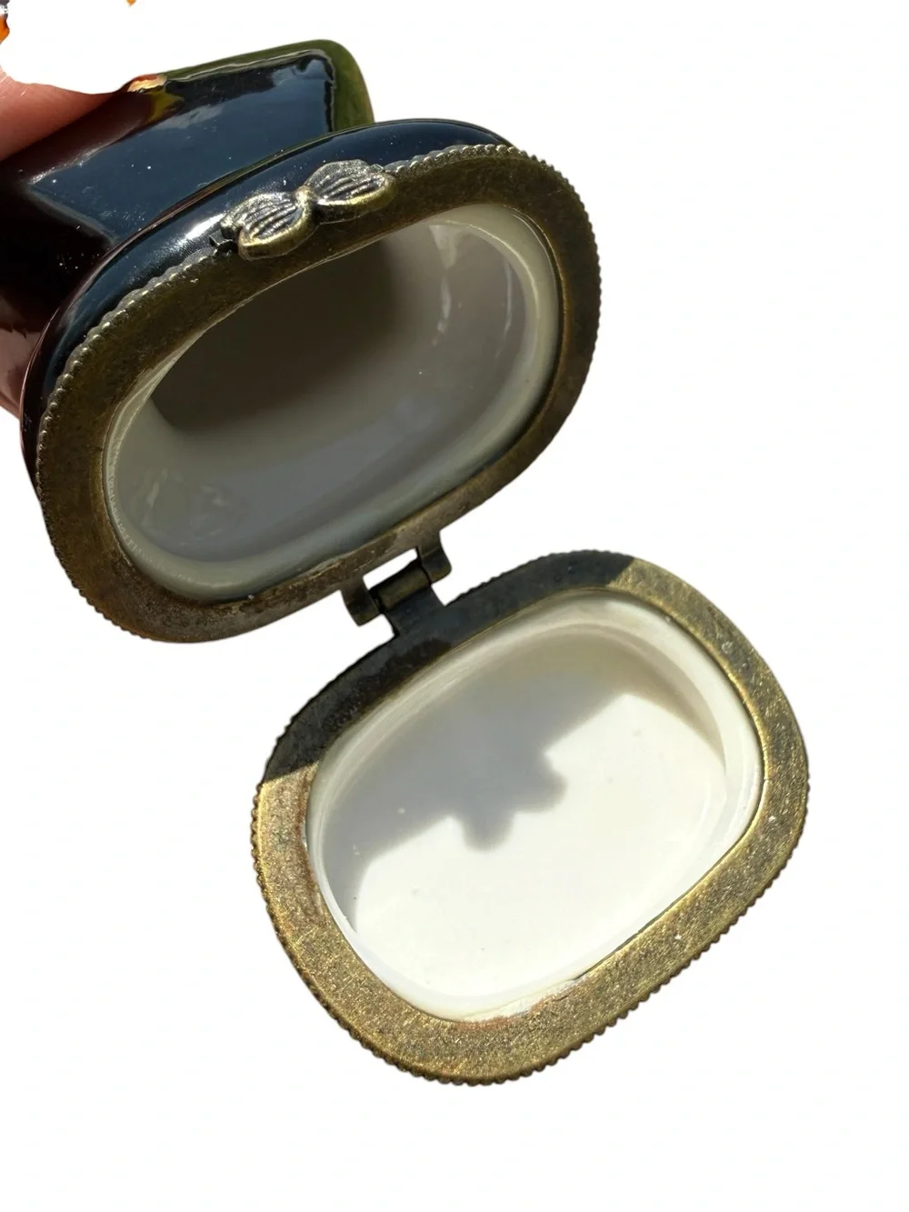 N/A elegant gold